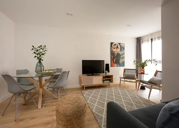 Superior One-Bedroom Apartment